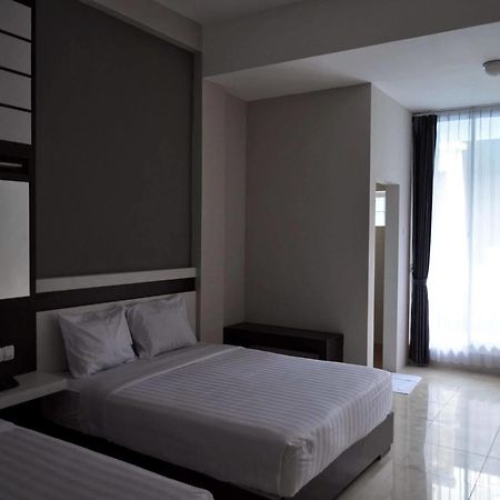 De Wahyu Hotel Batu  Exterior photo